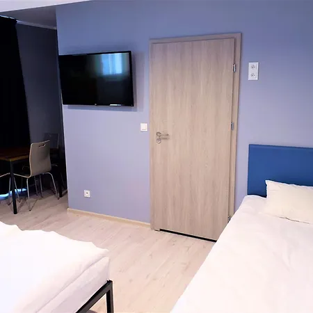 Annamarie Hostel *
